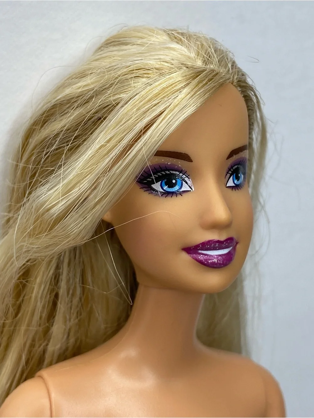 Vintage Mattel Early 2000s Y2K Fashion Fever Barbie Doll Glitter Lips -Redressed